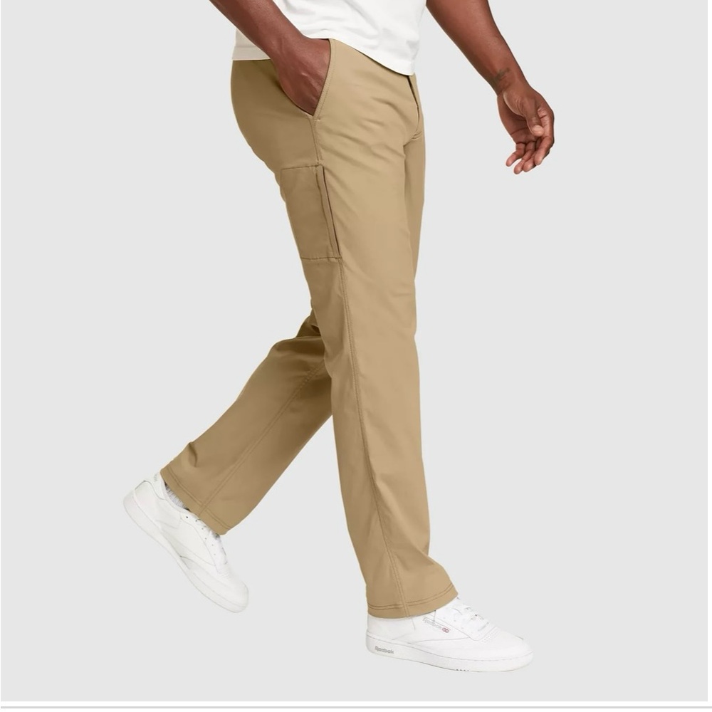Eddie Bauer legend wash men’s size 36/32 khaki pants with pockets